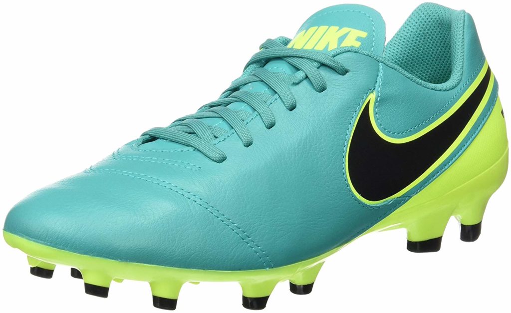 best soccer shoes for defenders